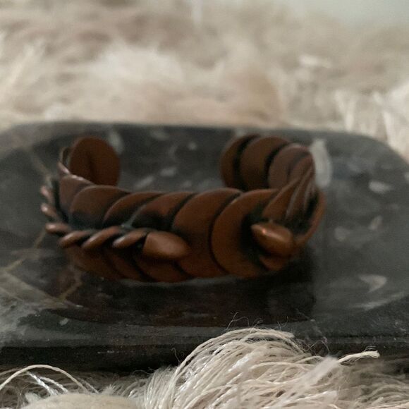 Vintage Metal Cuff Bracelet  - Picture 7 of 7